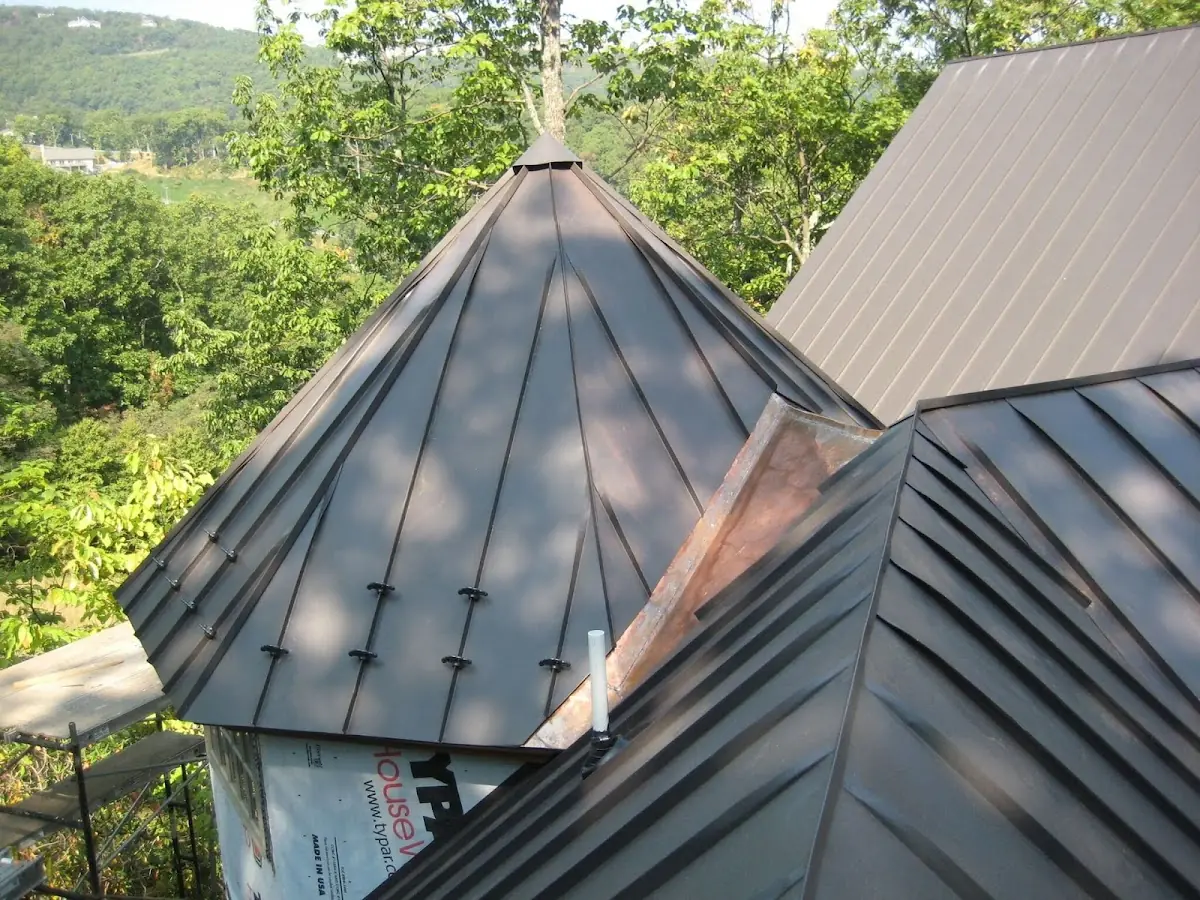 Professional Roof Tarp Installation by Craftsman Roofing in Dover